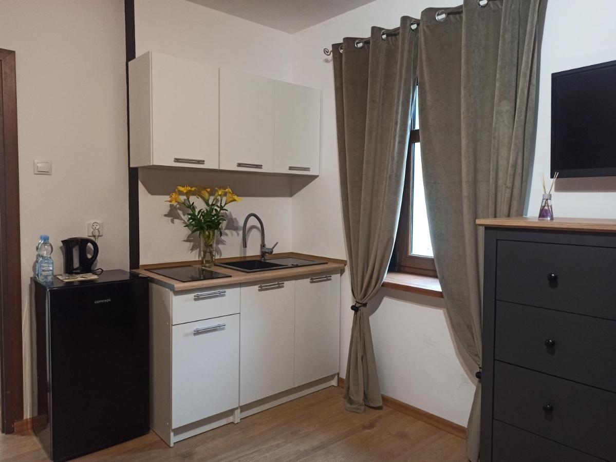 Cztery Katy W Rynku Apartment Walbrzych Bagian luar foto