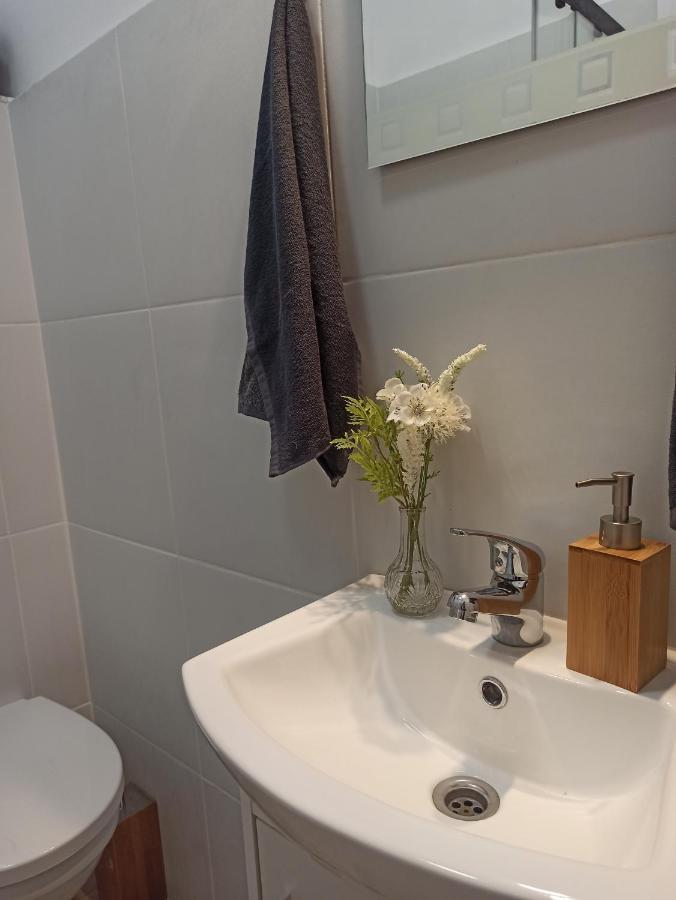 Cztery Katy W Rynku Apartment Walbrzych Bagian luar foto
