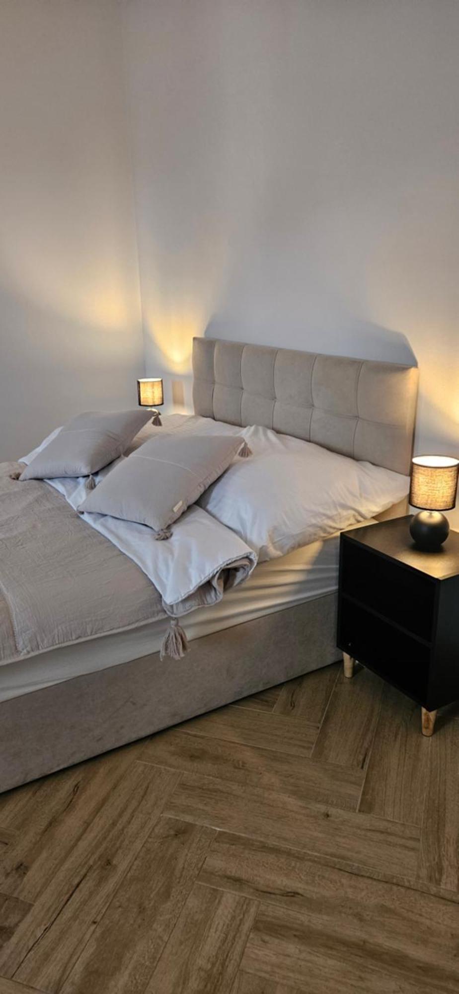 Cztery Katy W Rynku Apartment Walbrzych Bagian luar foto